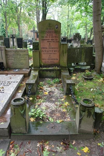 Zdjęcie grobu Anzelm Grzeszkiewicz (1)