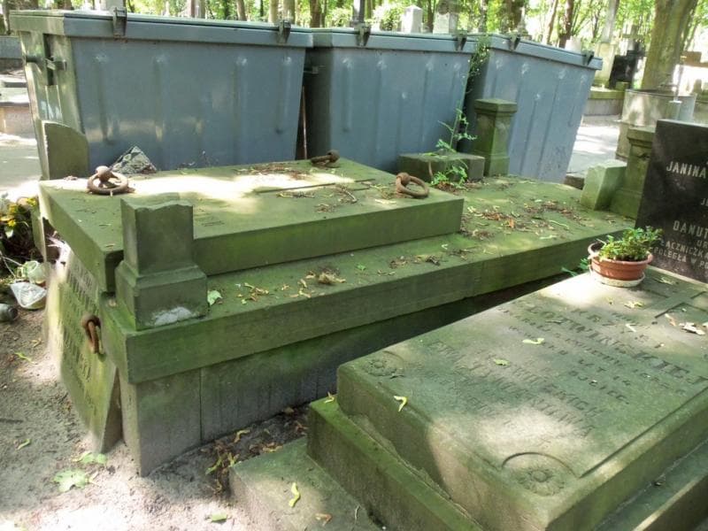 Zdjęcie grobu Michał Nowakowski (1)