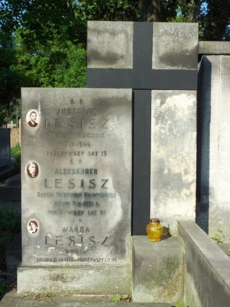Zdjęcie grobu Wanda Lesisz (2)