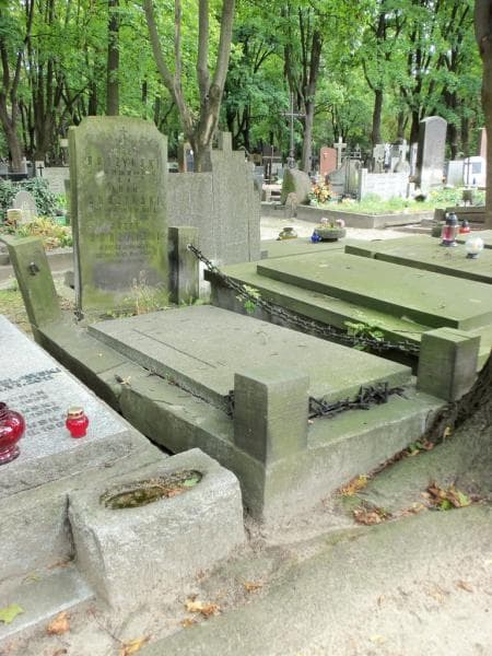 Zdjęcie grobu Józef Burzyński (1)