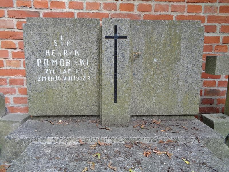 Zdjęcie grobu Henryk Pomorski (2)