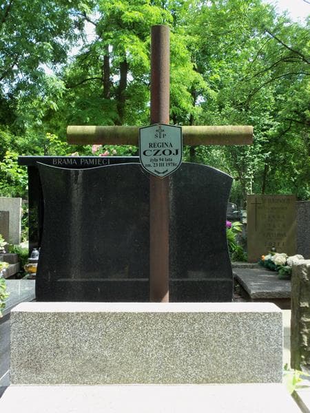 Zdjęcie grobu Regina Czoj (2)
