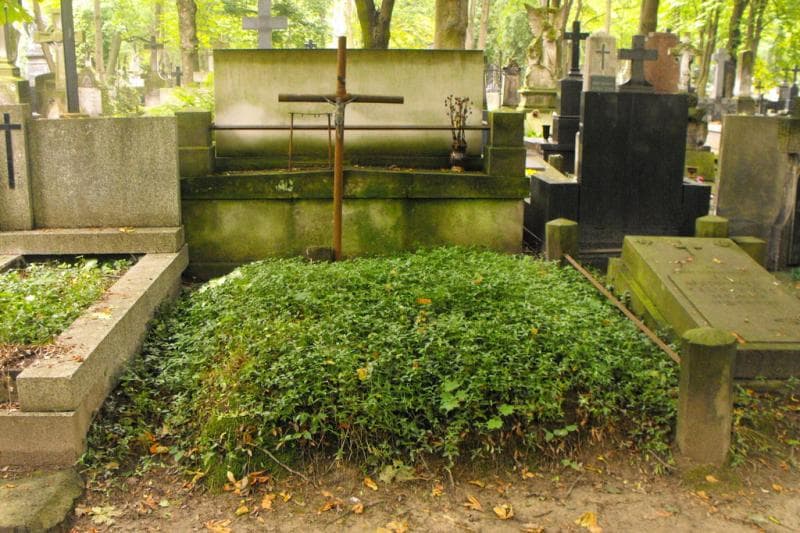 Zdjęcie grobu Anonim (1)