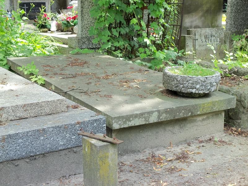 Zdjęcie grobu Salvatore Trovato (1)