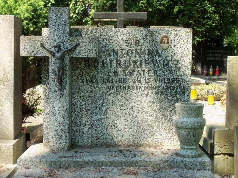 Zdjęcie grobu Antonina Bołtrukiewicz (2)
