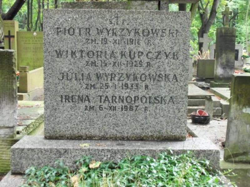 Zdjęcie grobu Julia Wyrzykowska (2)