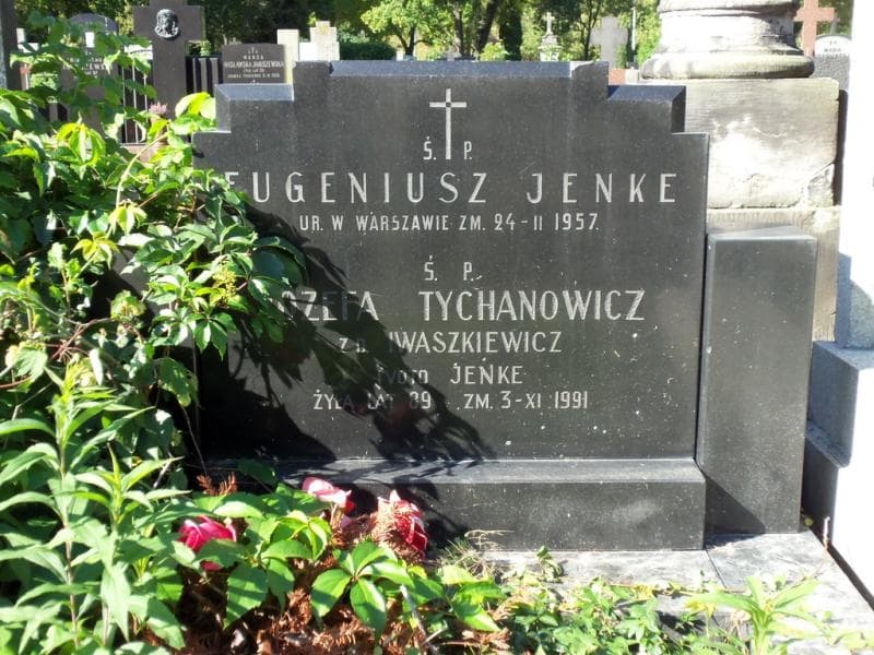 Zdjęcie grobu Józefa Tychanowicz (2)