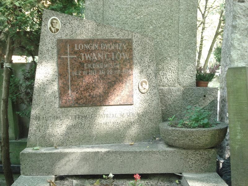 Zdjęcie grobu Longin Dyonizy Jwańciów (2)