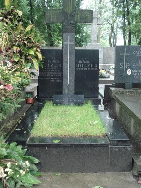 Zdjęcie grobu: Jerzy Holzer