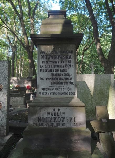 Zdjęcie grobu Adam Nowakowski (2)