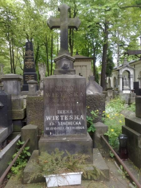 Zdjęcie grobu Konstanty Pomian Wichrowski (1)