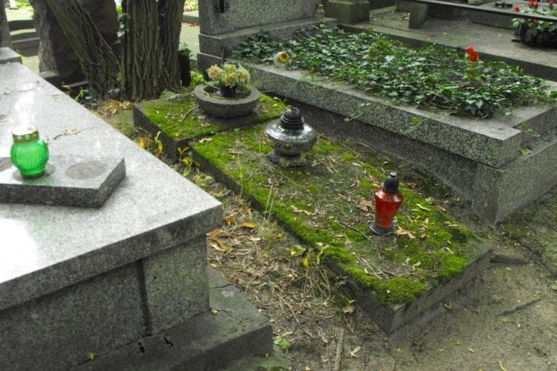 Zdjęcie grobu Anonim (1)