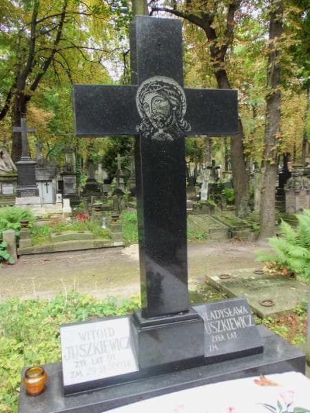 Zdjęcie grobu Witold Juszkiewicz (2)