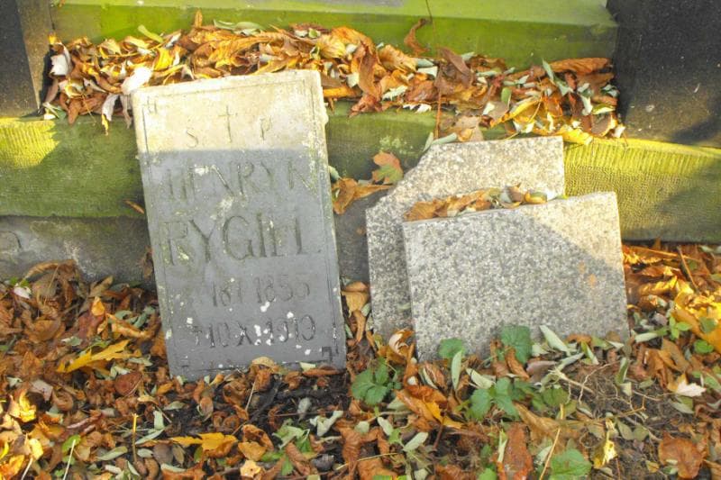 Zdjęcie grobu Anonim (1)