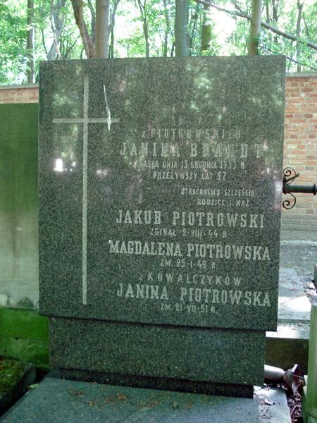 Zdjęcie grobu Magdalena Piotrowska (1)