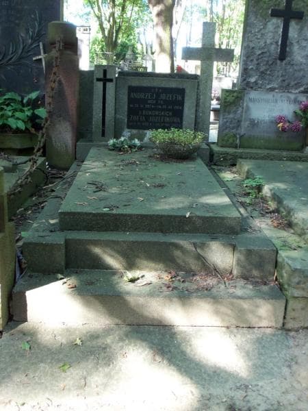 Zdjęcie grobu: Andrzej Józefik