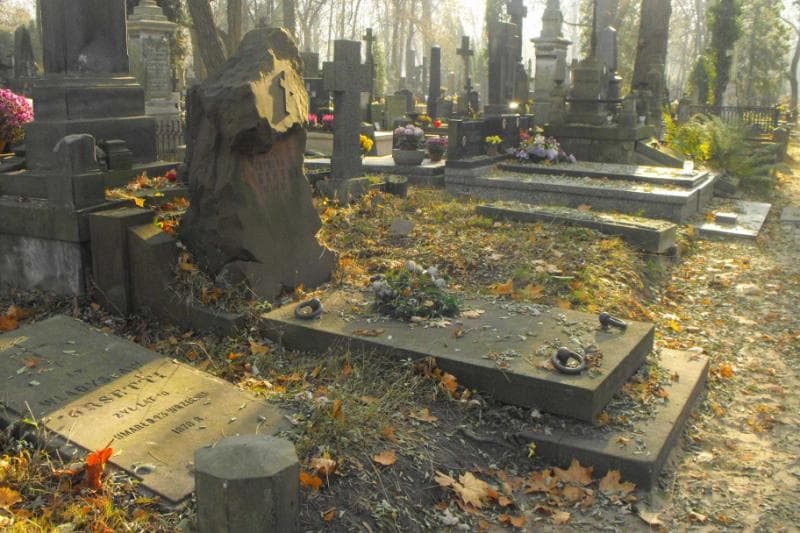 Zdjęcie grobu Zbyszko Zagórski (1)