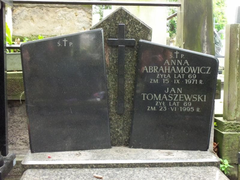Zdjęcie grobu Jan Tomaszewski (2)