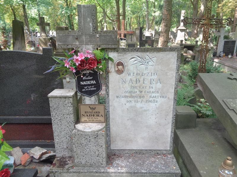 Zdjęcie grobu Włodzio Nadera (2)