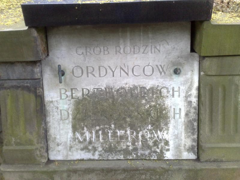 Zdjęcie grobu Jerzy Bertholdi (2)