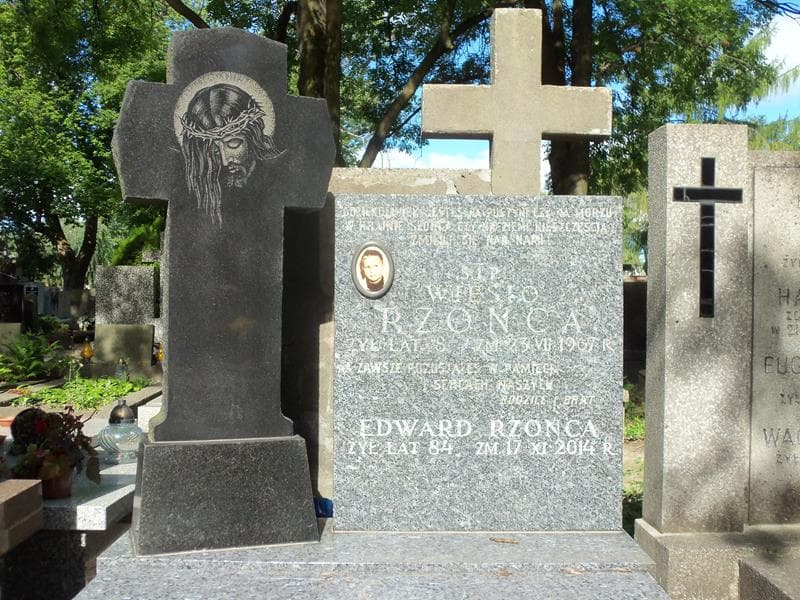 Zdjęcie grobu Edward Rzońca (2)