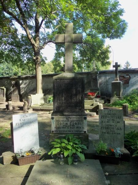 Zdjęcie grobu Lanckorońscy (2)