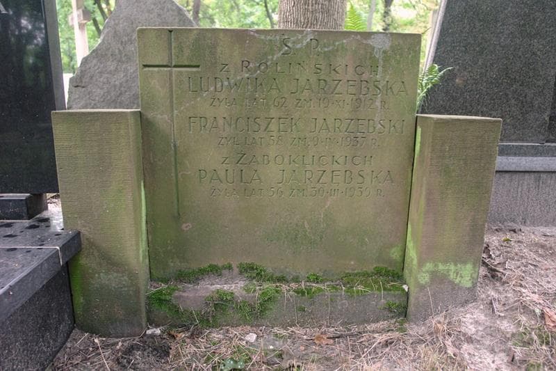 Zdjęcie grobu Paula Jarzębska (2)