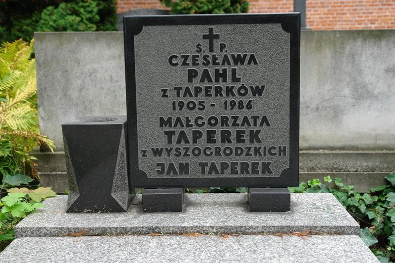 Zdjęcie grobu Małgorzata Taperek (2)