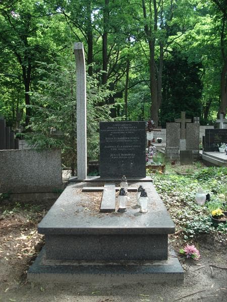 Zdjęcie grobu: Julian Borowski