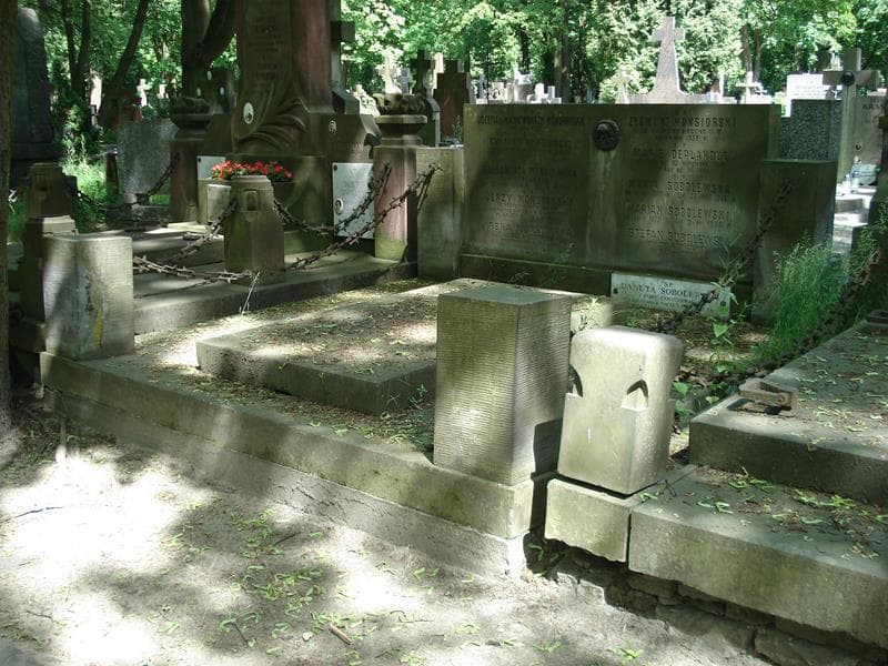 Zdjęcie grobu Marie Deplanque (1)