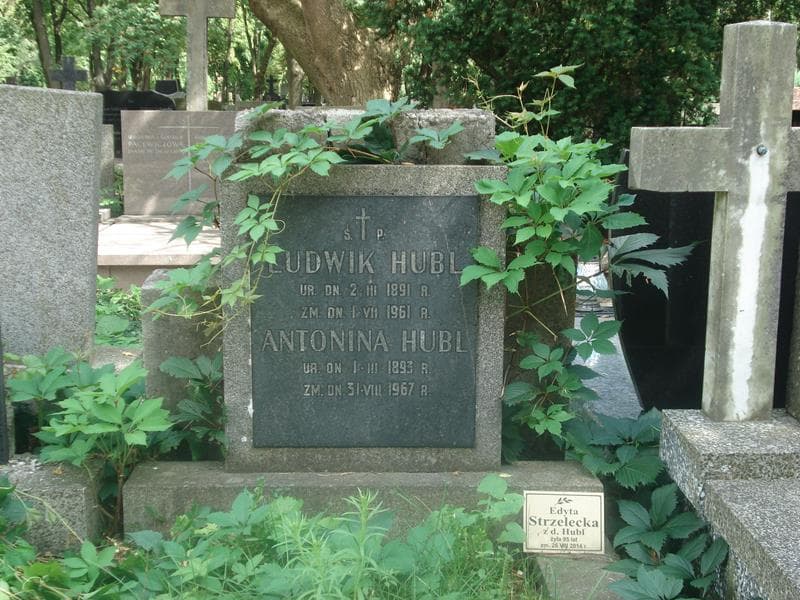 Zdjęcie grobu Antonina Hubl (2)
