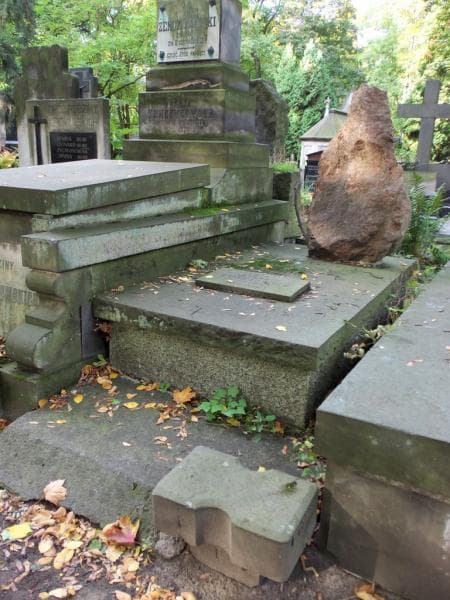 Zdjęcie grobu Saturnin Butkiewicz (1)