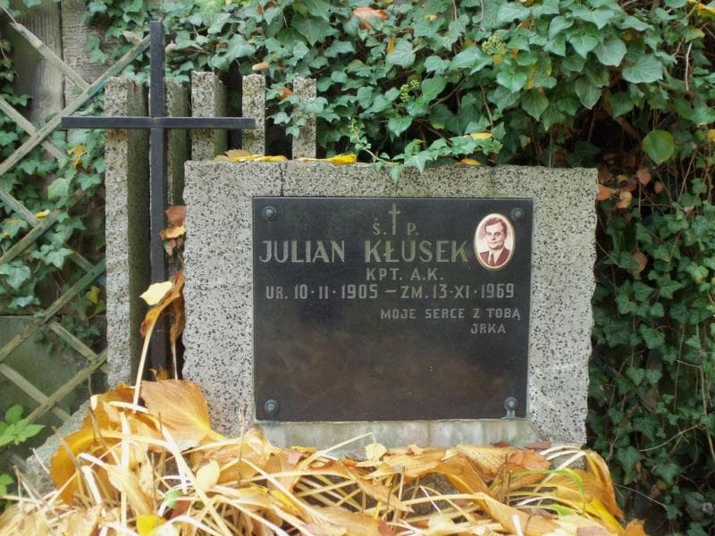 Zdjęcie grobu Julian Kłusek (2)