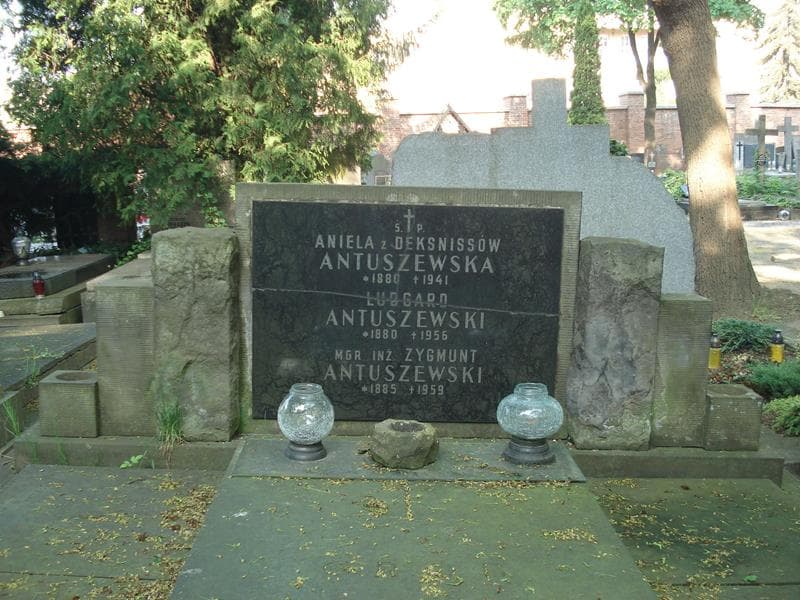 Zdjęcie grobu Zygmunt Antuszewski (1)