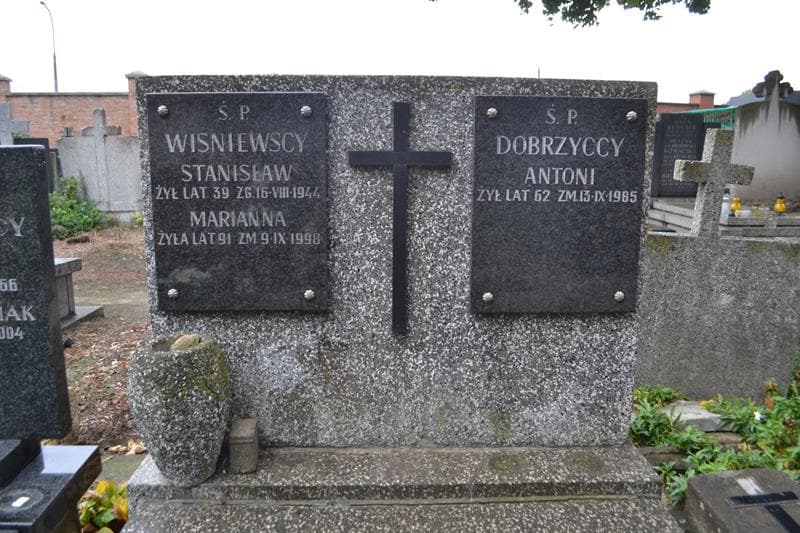Zdjęcie grobu Antoni Dobrzycki (2)