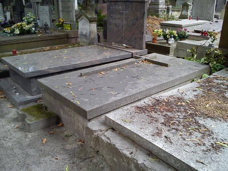 Zdjęcie grobu Chrościccy (2)