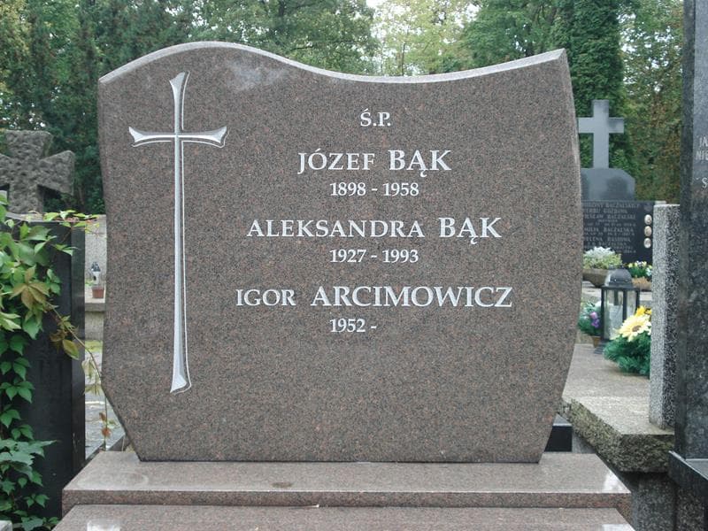 Zdjęcie grobu Aleksandra Bąk (2)