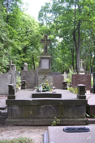 Zdjęcie grobu Marya Wydżdżyna (1)