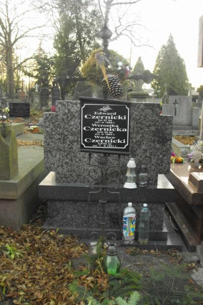 Zdjęcie grobu Edward Czernicki (2)