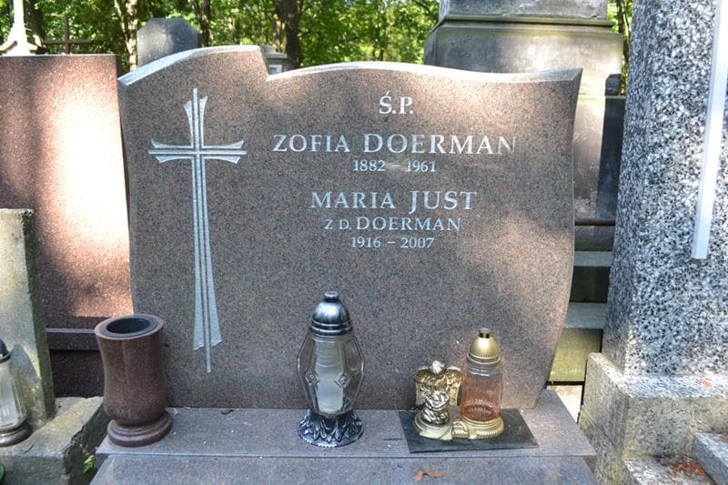 Zdjęcie grobu Zofia Doerman (2)