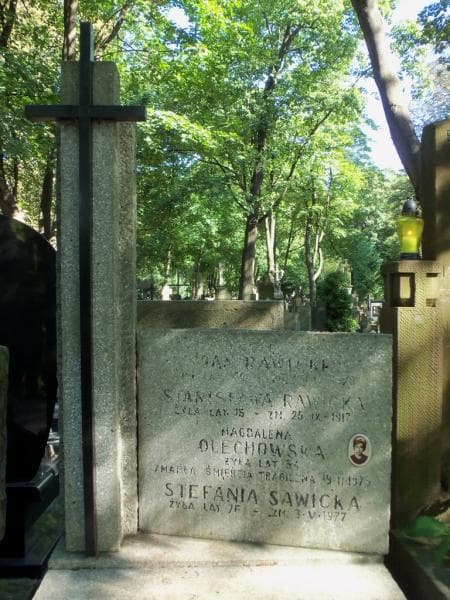 Zdjęcie grobu Magdalena Olechowska (2)