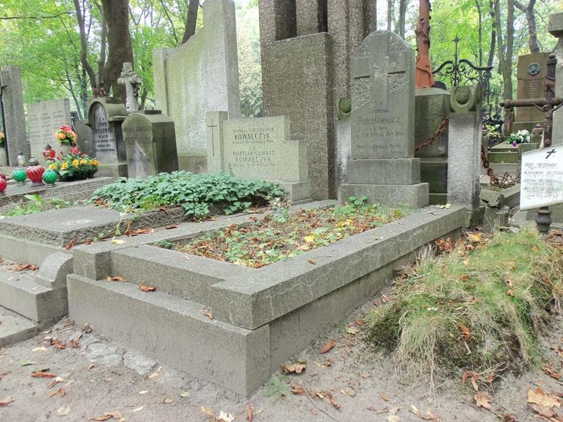 Zdjęcie grobu Czesława Piekałkiewicz (1)
