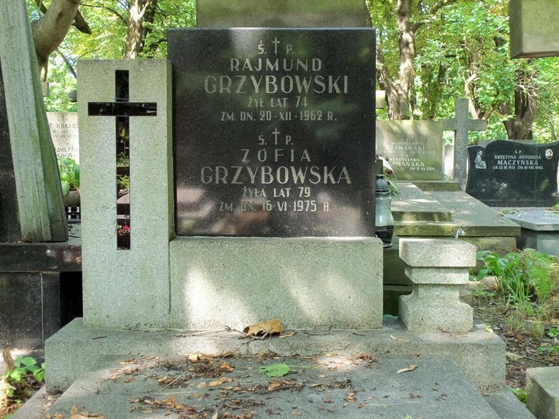 Zdjęcie grobu Rajmund Grzybowski (2)