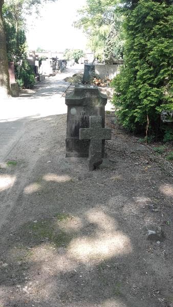 Zdjęcie grobu Antonina Kazimiera Bondzelewska (1)