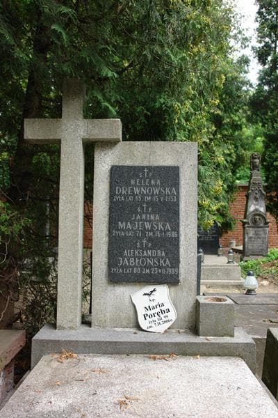 Zdjęcie grobu Aleksandra Jabłońska (2)