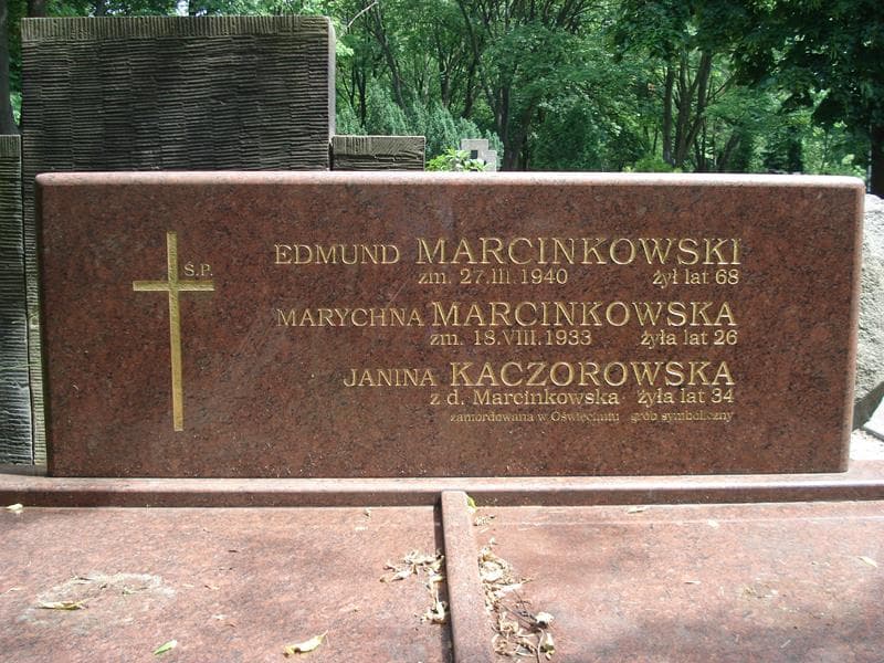 Zdjęcie grobu Marychna Marcinkowska (2)