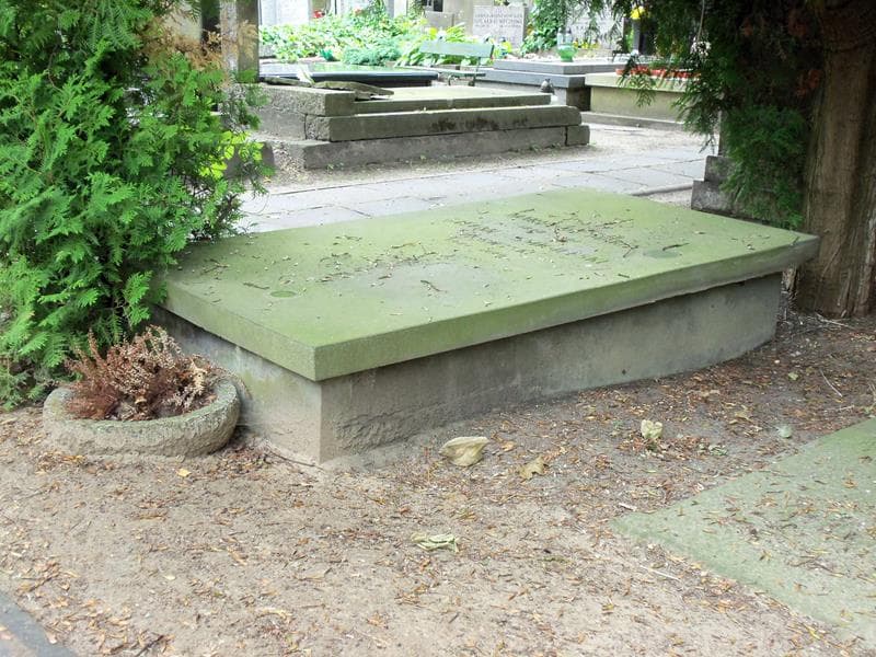 Zdjęcie grobu Maria De Makay (1)