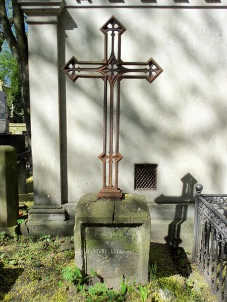 Zdjęcie grobu Wiktorya Litkiewicz (2)