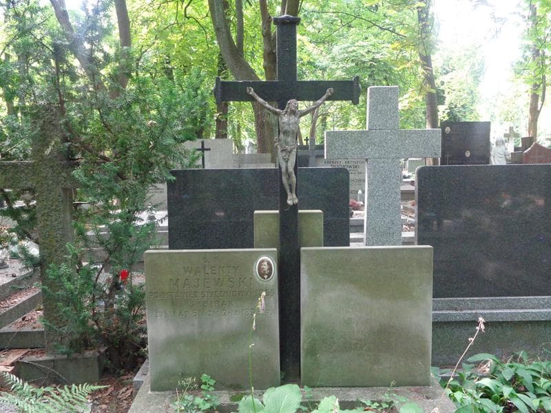Zdjęcie grobu Walenty Majewski (2)