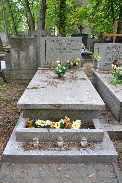 Zdjęcie grobu Antoni Idzikowski (1)